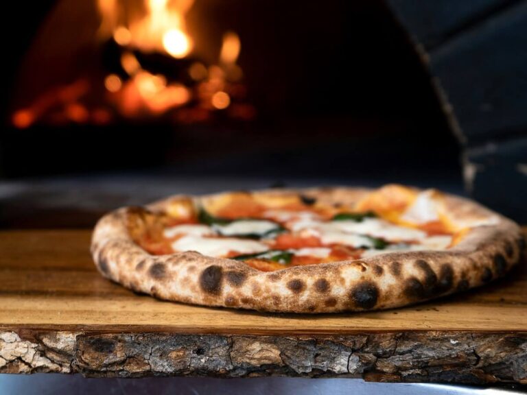 Wood-fired Pizza in Aruba